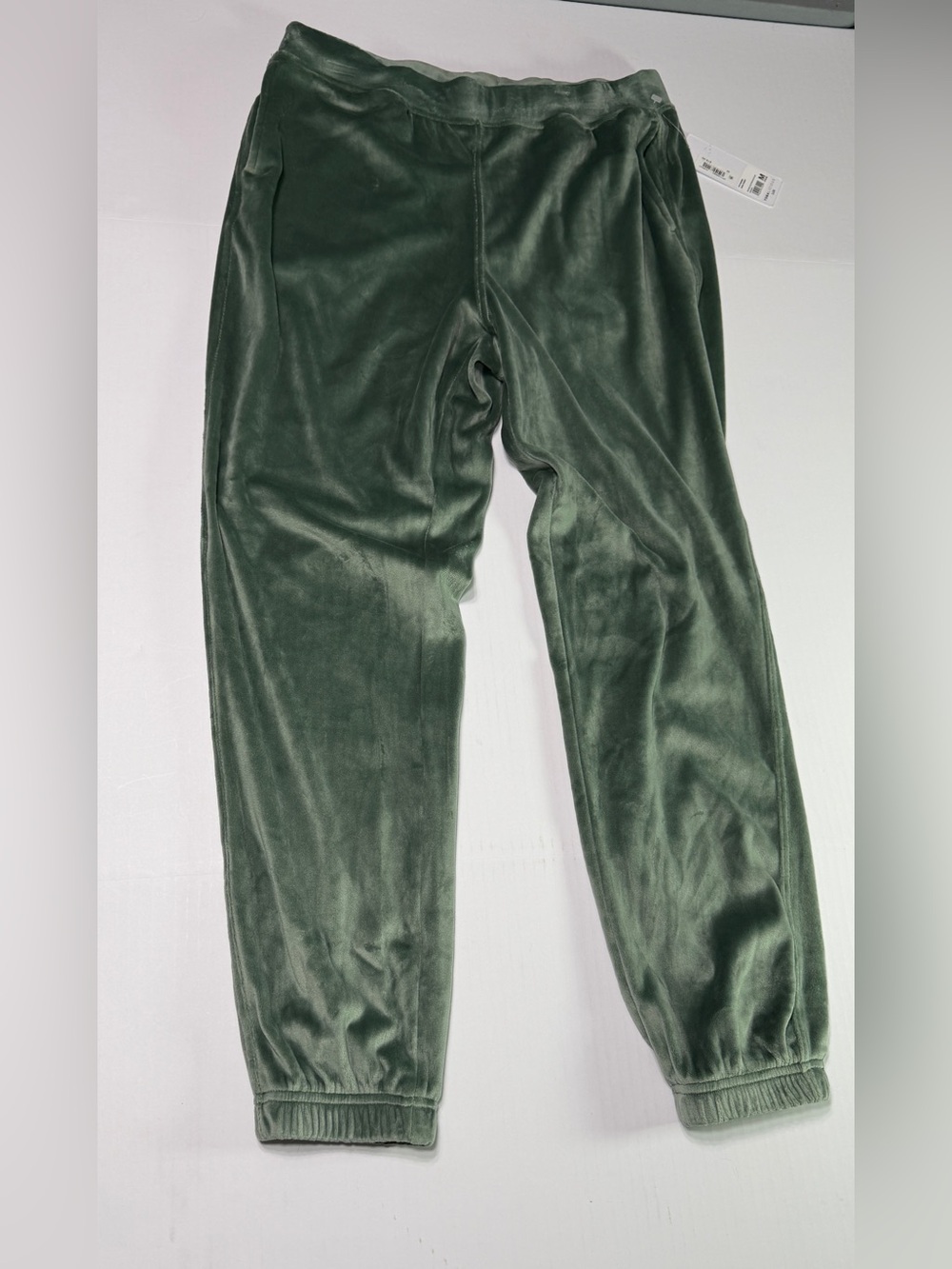 Yogalicious Lux Double Butter Hannah Velvet Velour Joggers in Sage Green Medium